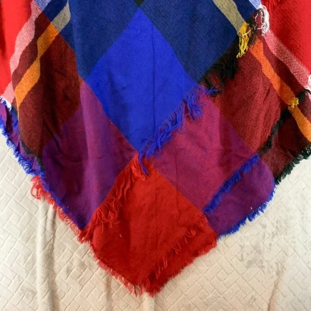 Lake Shore Drive Womens Poncho Toggle Closure Colorful Plaid Fringe Cottage Core - Picture 14 of 16